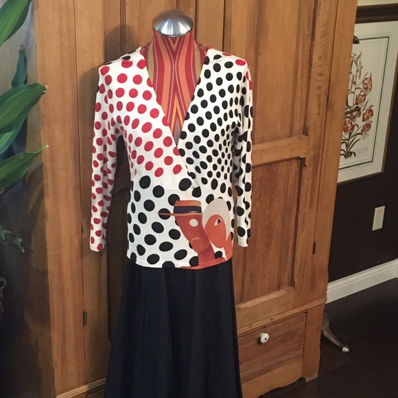 Unique multi- color/ themed top. Long sleeve - Picture 7 of 10